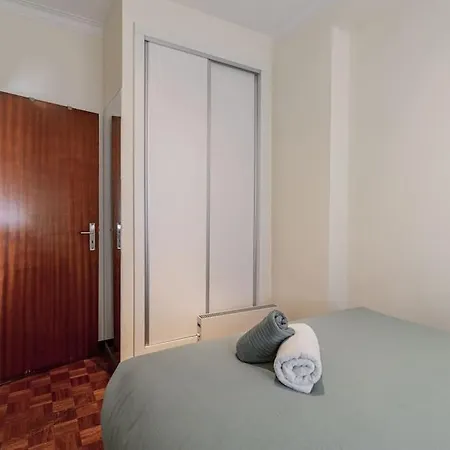 Comfy Apartment In City Center Porto Exterior photo