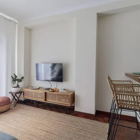 Comfy Apartment In City Center Porto Exterior photo