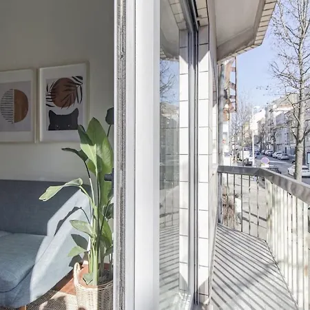 Comfy Apartment In City Center Porto Exterior photo
